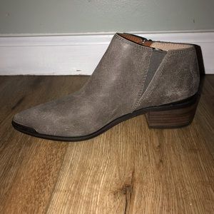 Lucky Brand ankle boots size 7